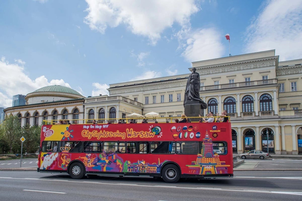 Bus turístico Hop-on Hop-off Varsovia - Imagen 2