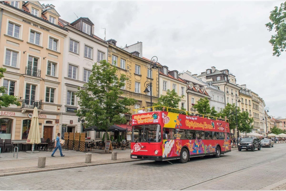 Bus turístico Hop-on Hop-off Varsovia - Imagen 4