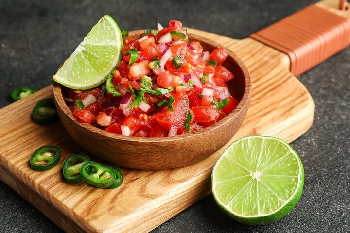 Clase de 10 recetas de comida panameña con alcohol para comer mientras cocinas - Imagen 2