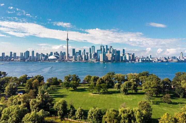Recorrido a pie por el centro de Toronto y crucero por el puerto opcional - Imagen 2