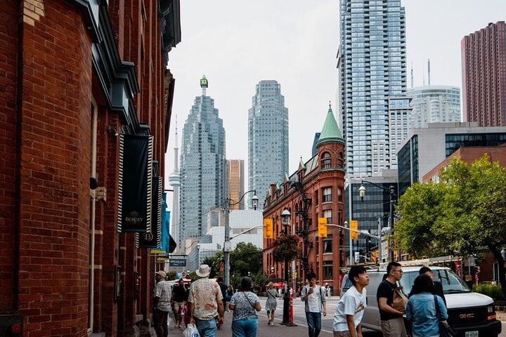Recorrido a pie por el centro de Toronto y crucero por el puerto opcional - Imagen 4