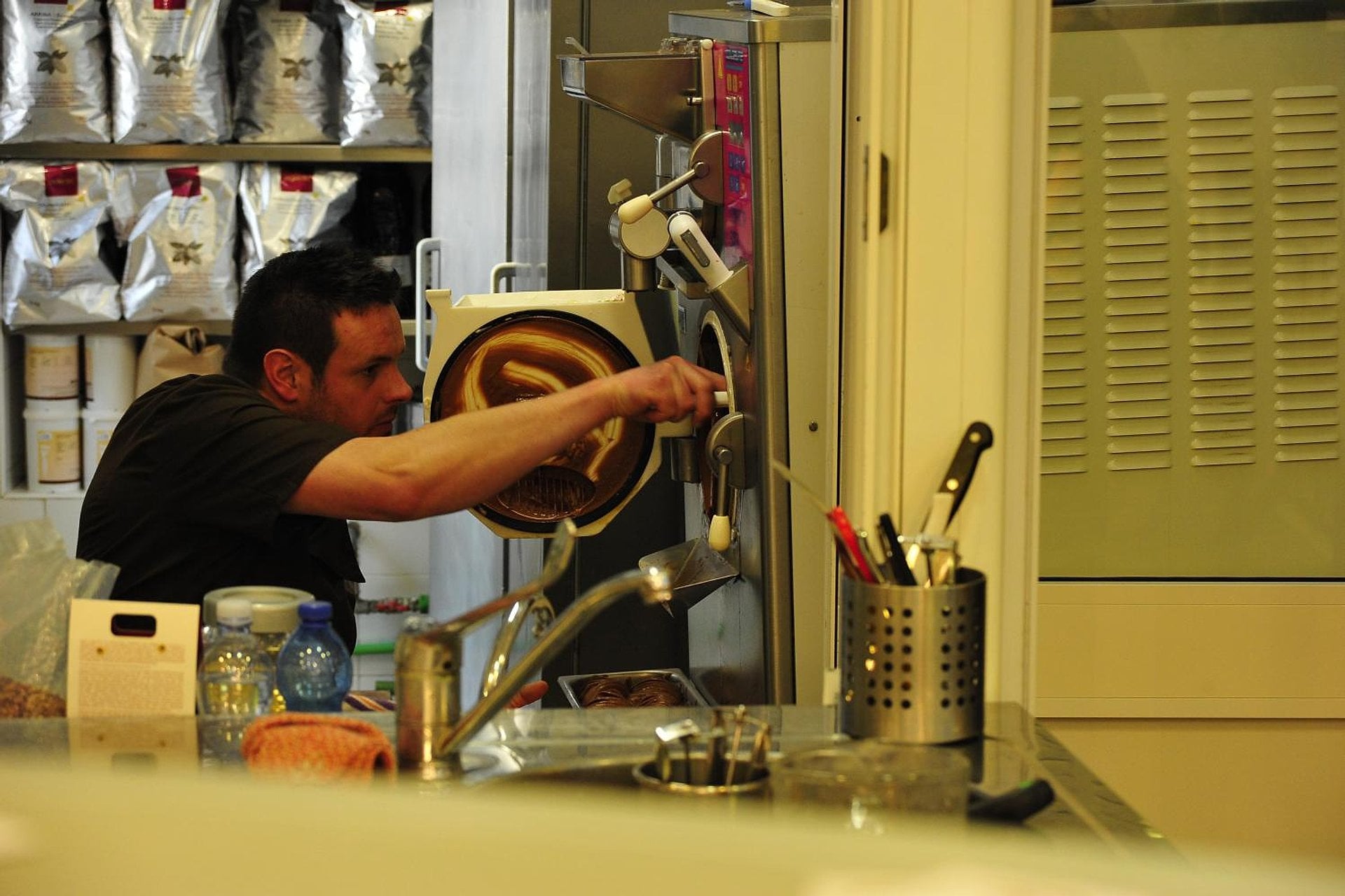 Preparación de tiramisú en grupo reducido - Imagen 3