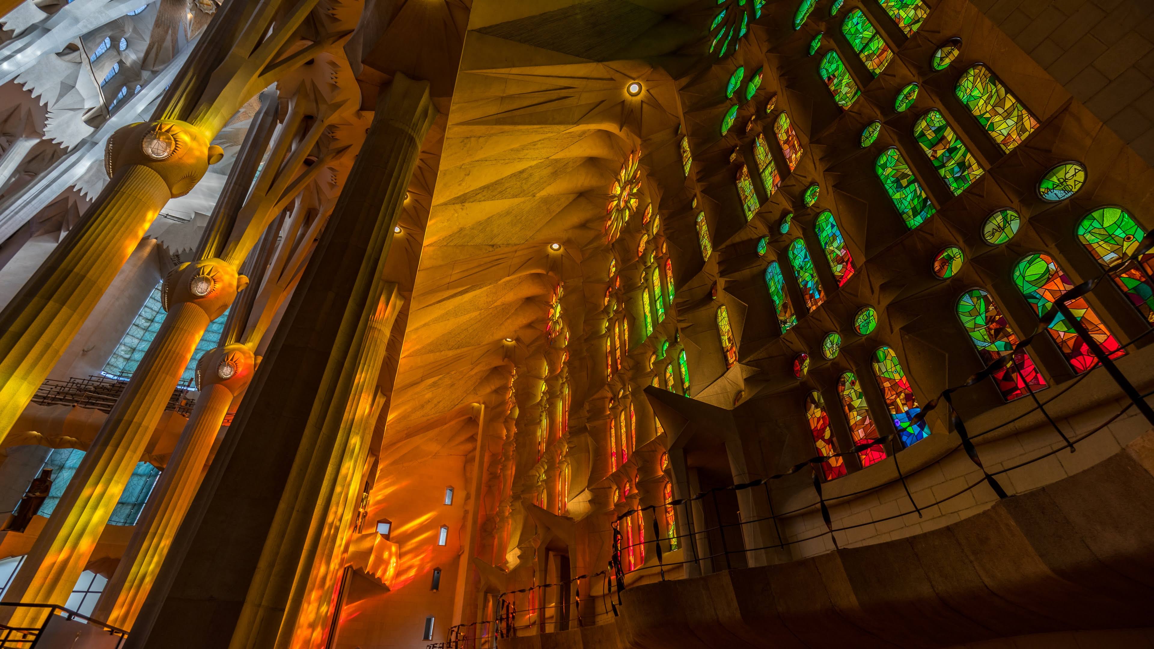 Visita guiada a la Sagrada Familia en grupos pequeños - Imagen 2