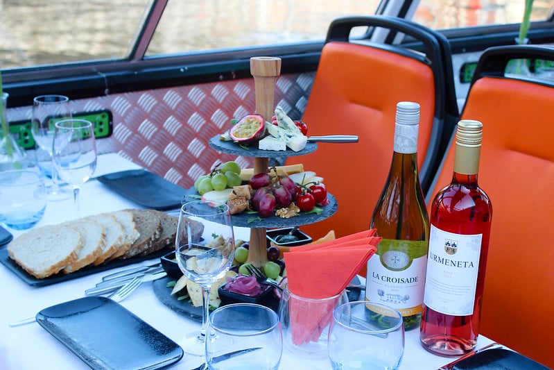 Crucero por los canales de Amsterdam con degustación de quesos y vinos - Imagen 2
