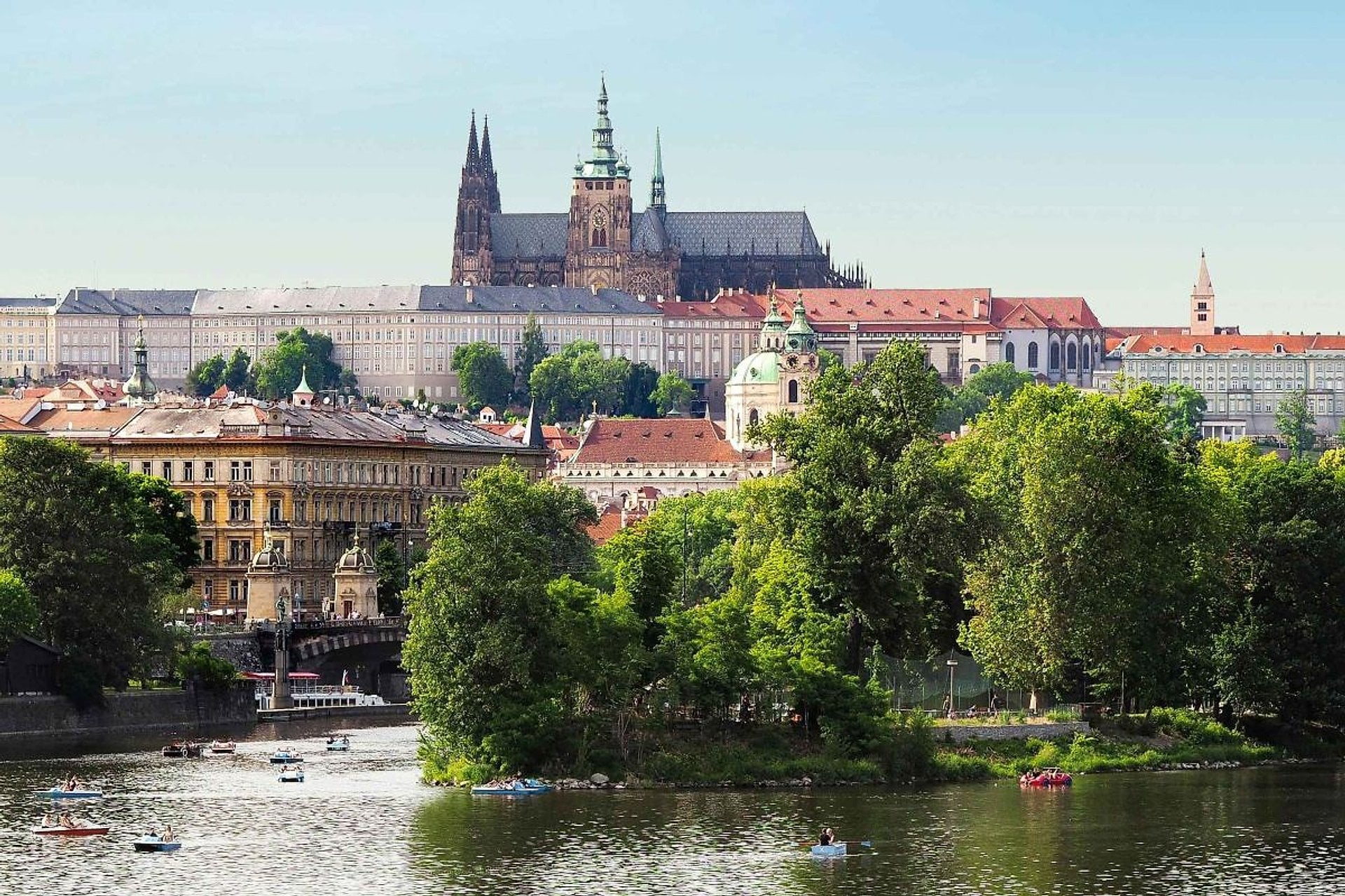 Pase de atracciones Explorer Praga - Go City - Imagen 2