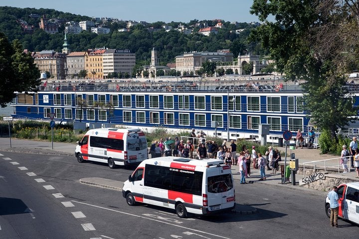 Curva del Danubio: Excursión de un día desde Budapest - Imagen 2