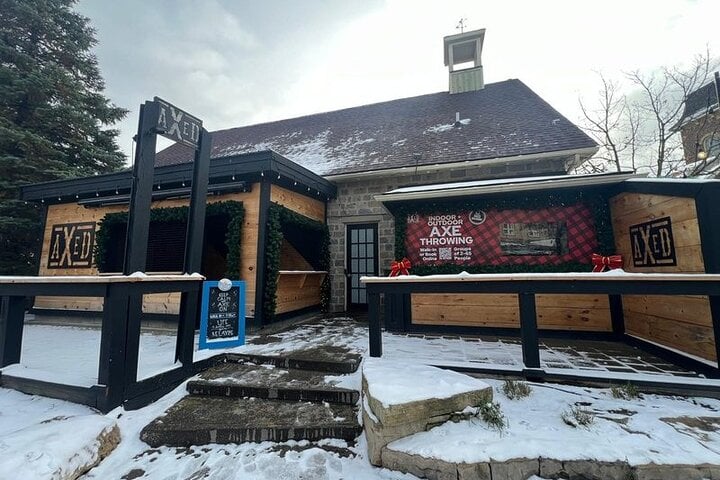 OTA-From Toronto: Blue Mountain Village Transport with Ski and Snowboard Day Trip - Imagen 3