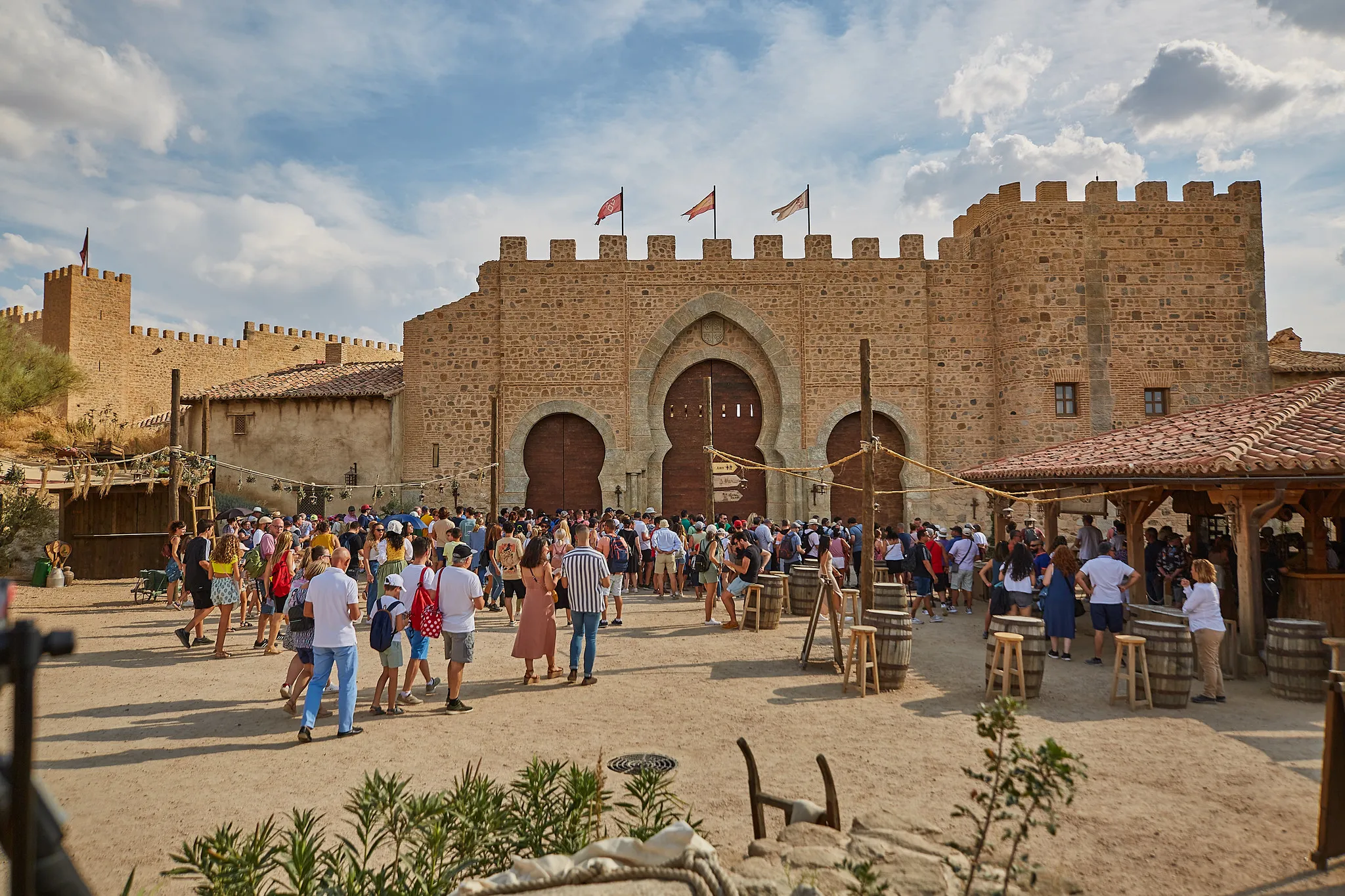 Puy Du Fou desde Madrid con traslado y entrada - Imagen 2