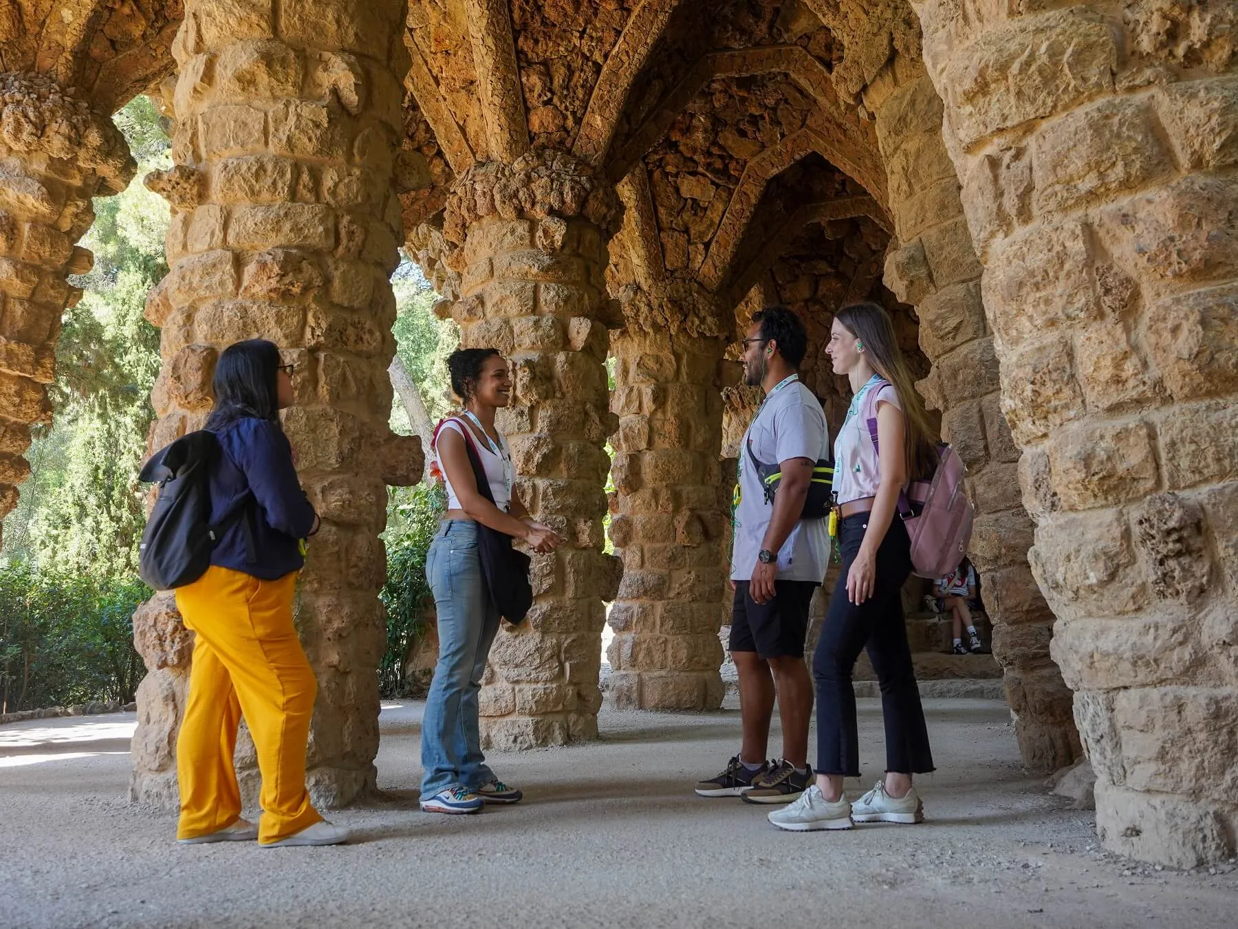 Visita guiada al Parque Güell con entrada sin colas - Imagen 3