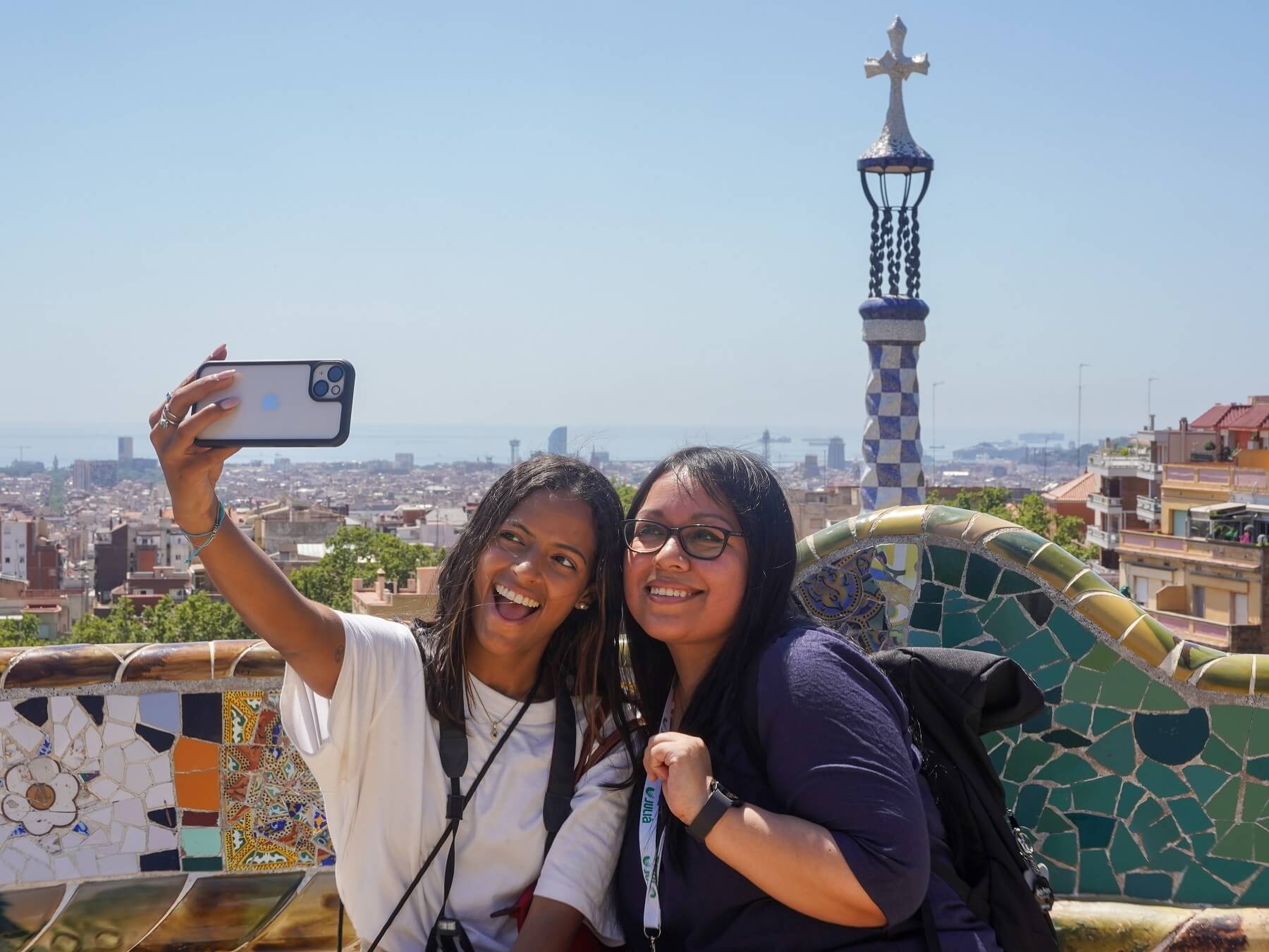 Visita guiada rápida a la Sagrada Familia y al Parque Güell con acceso a la torre, traslado no incluido. - Imagen 3
