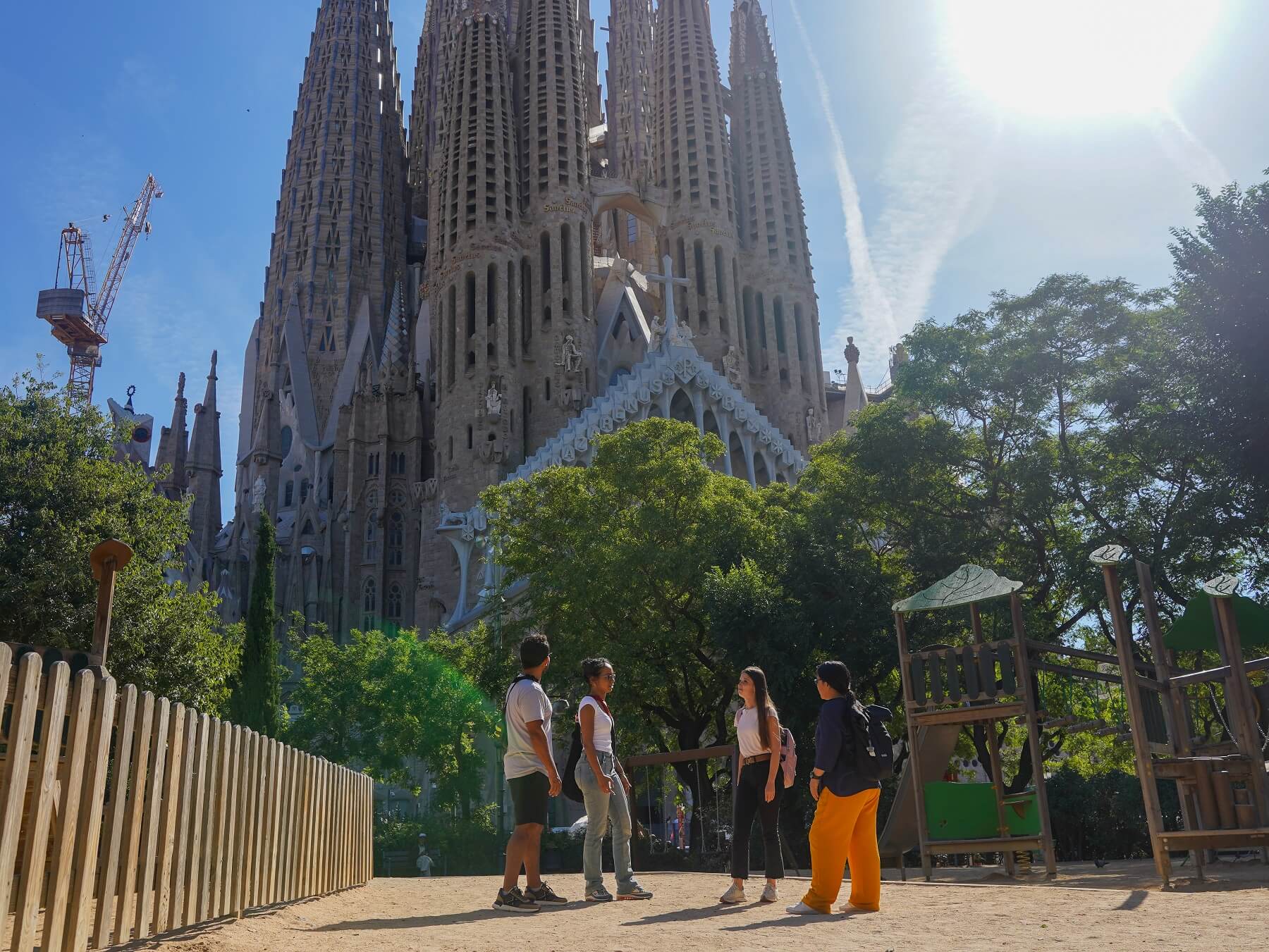 Visita guiada rápida a la Sagrada Familia y al Parque Güell con acceso a la torre, traslado no incluido. - Imagen 4