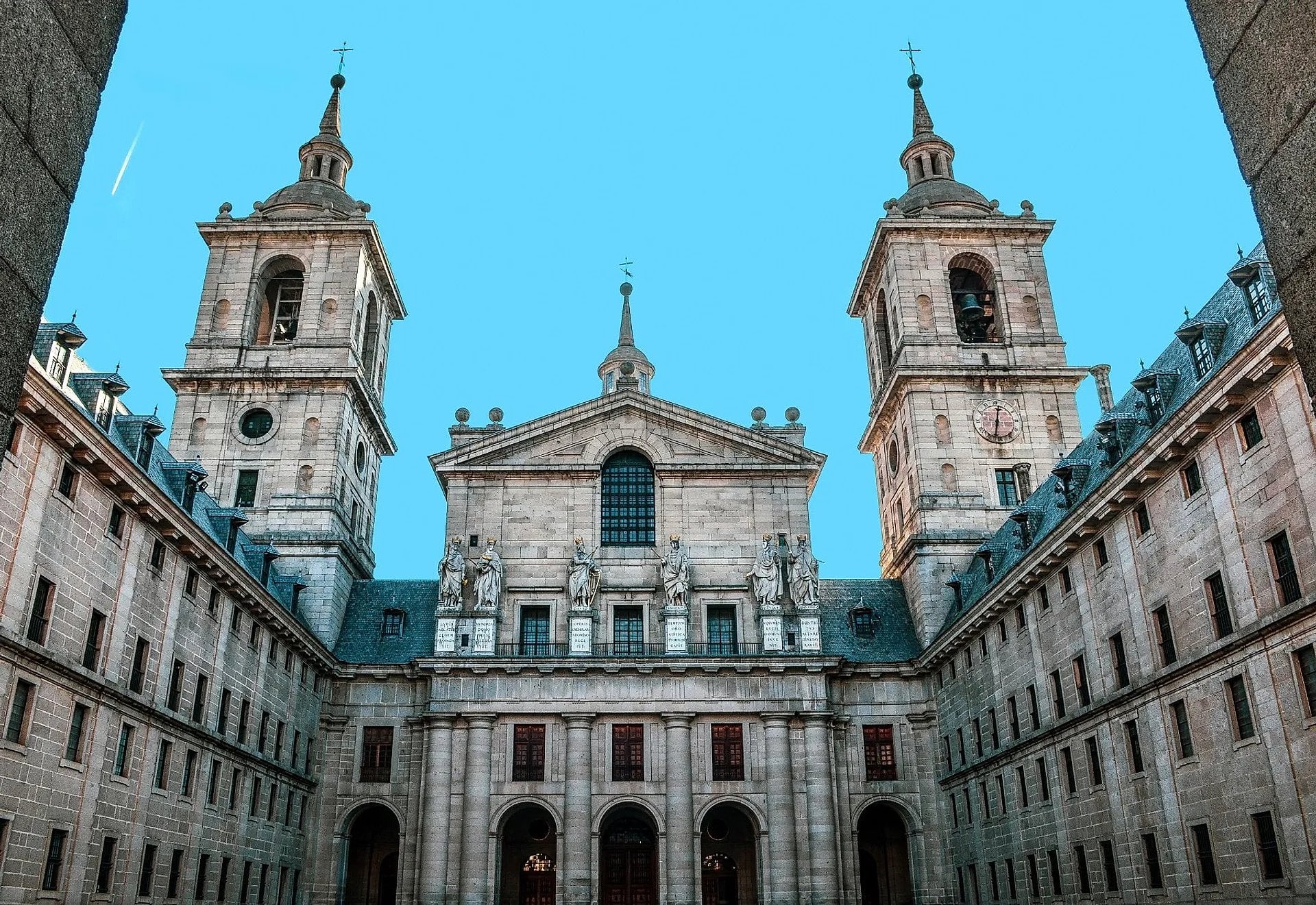 El Escorial and Valle de los Caídos - Imagen 4