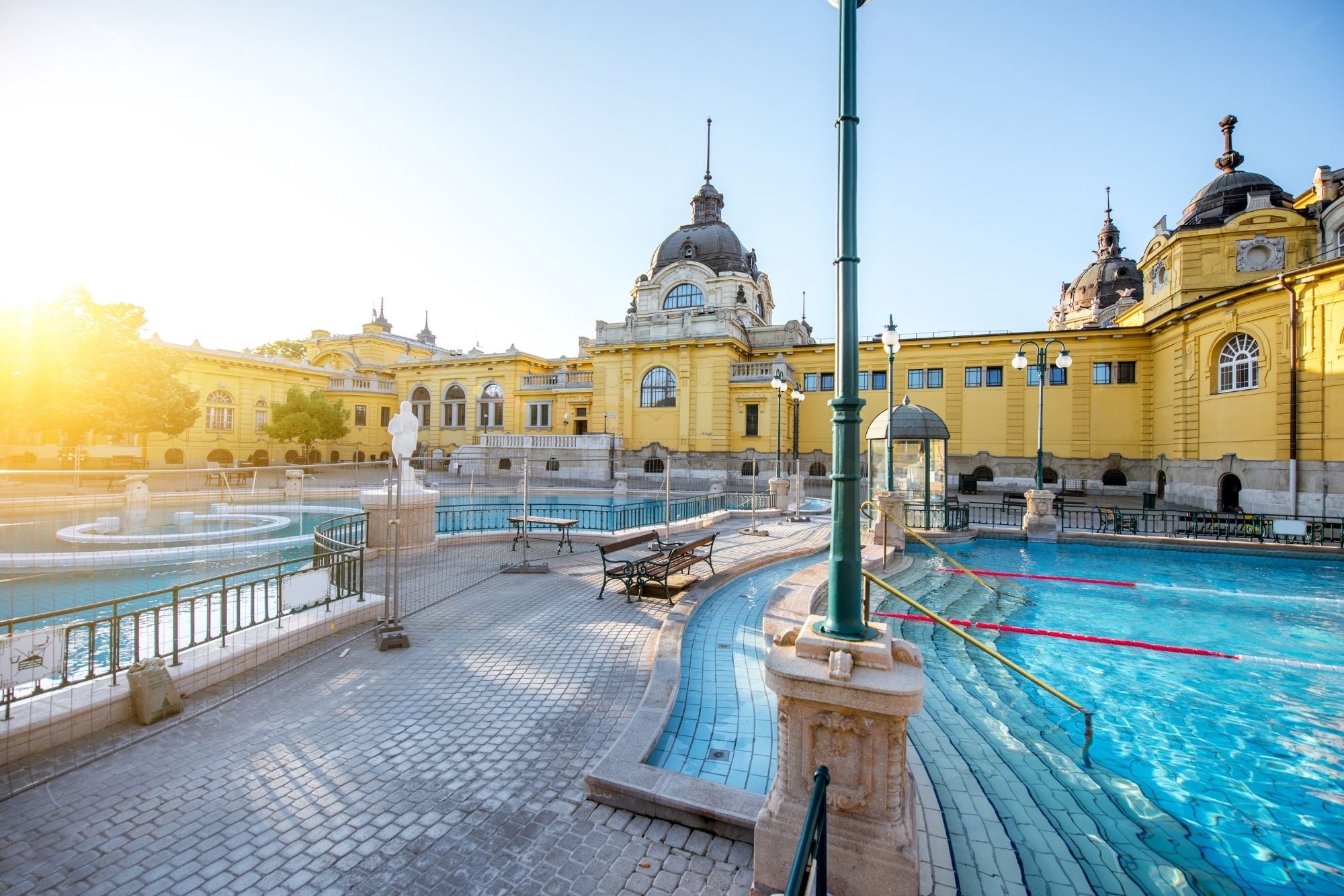 Budapeste: entrada rápida no banho termal Széchenyi com armário - Imagen 2