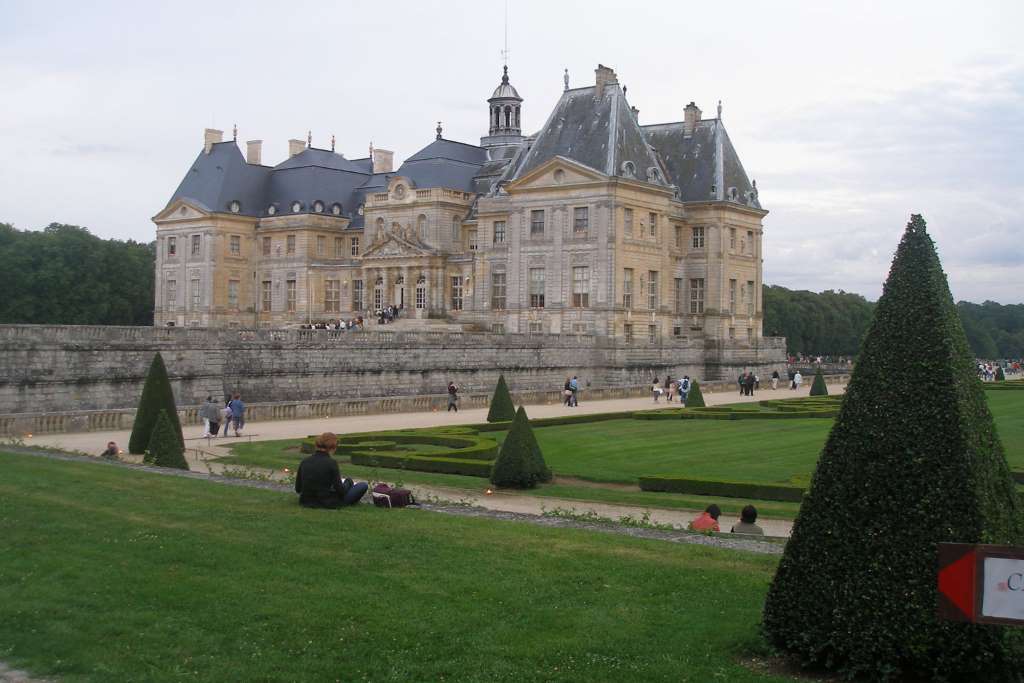 Visita audioguiada de un día a Fontainebleau y Vaux-le-Vicomte con transporte - Imagen 3