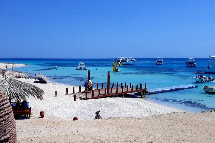 Snorkel y buceo en barco en Hurghada - Imagen 4