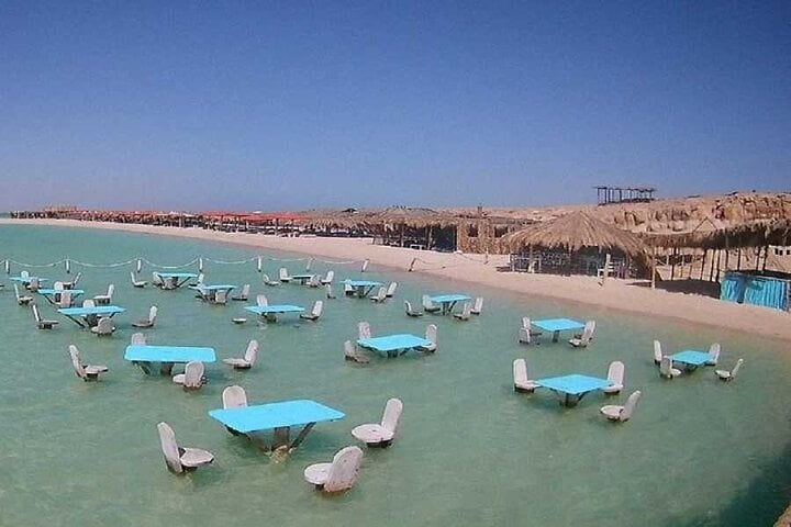 Hurghada: día VIP en Orange Bay con snorkel - Imagen 3