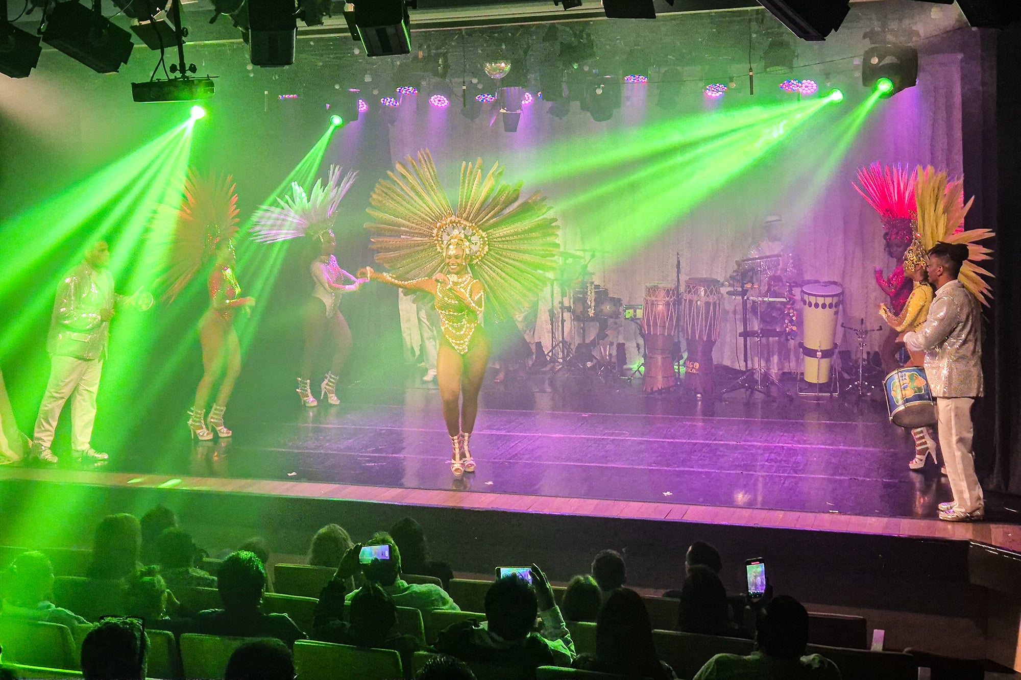 Ginga Tropical Show - Ritmos Brasileños - Imagen 3