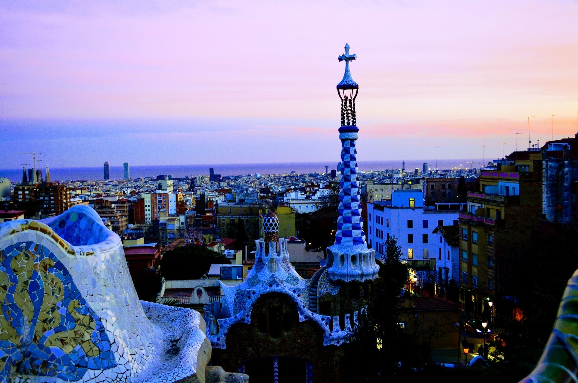 Fast Track Park Guell and Sagrada Familia - Imagen 2