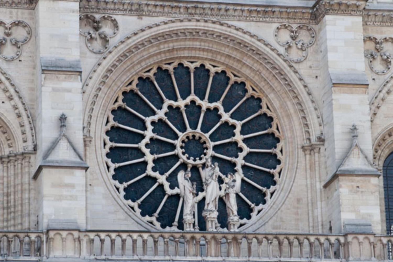 Catedral de Notre Dame: Visita Guiada Del Barrio y Audioguía del Interior - Imagen 3