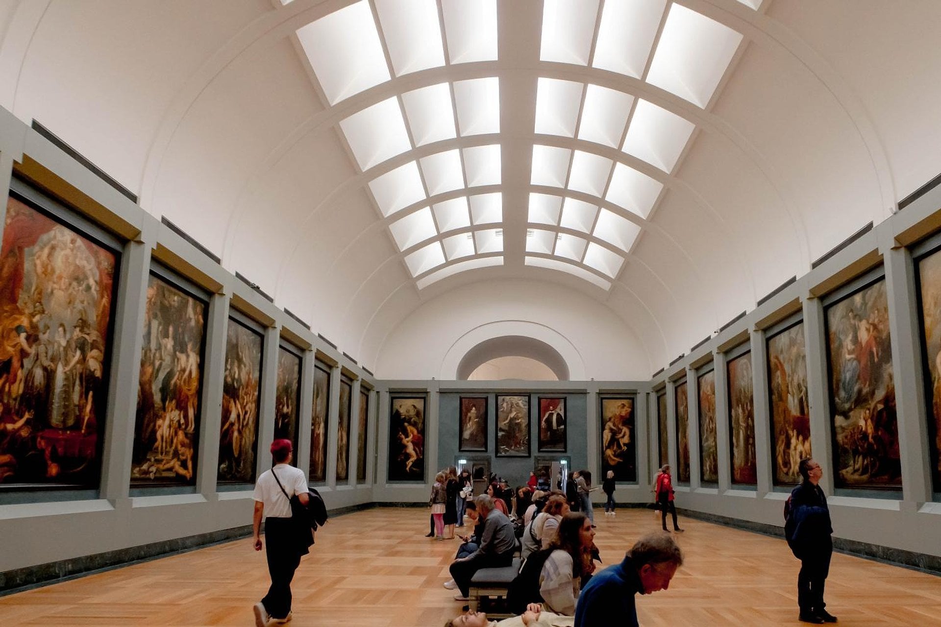 Louvre: visita guiada em grupo pequeno - Imagen 2