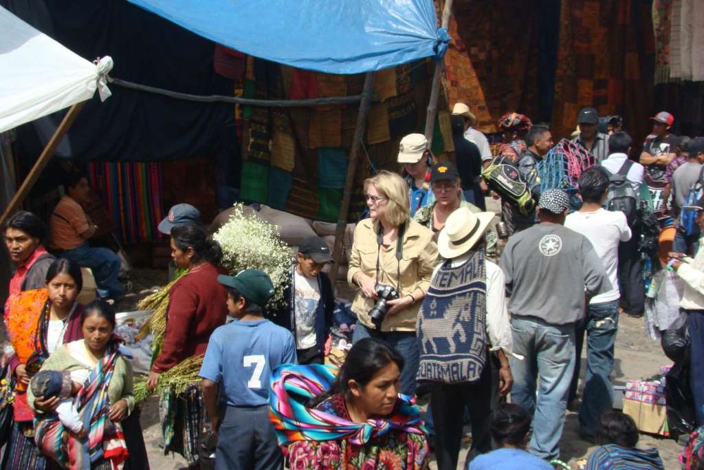 Excursión de día completo a Chichicastenango y Lago de Atitlán - Imagen 4