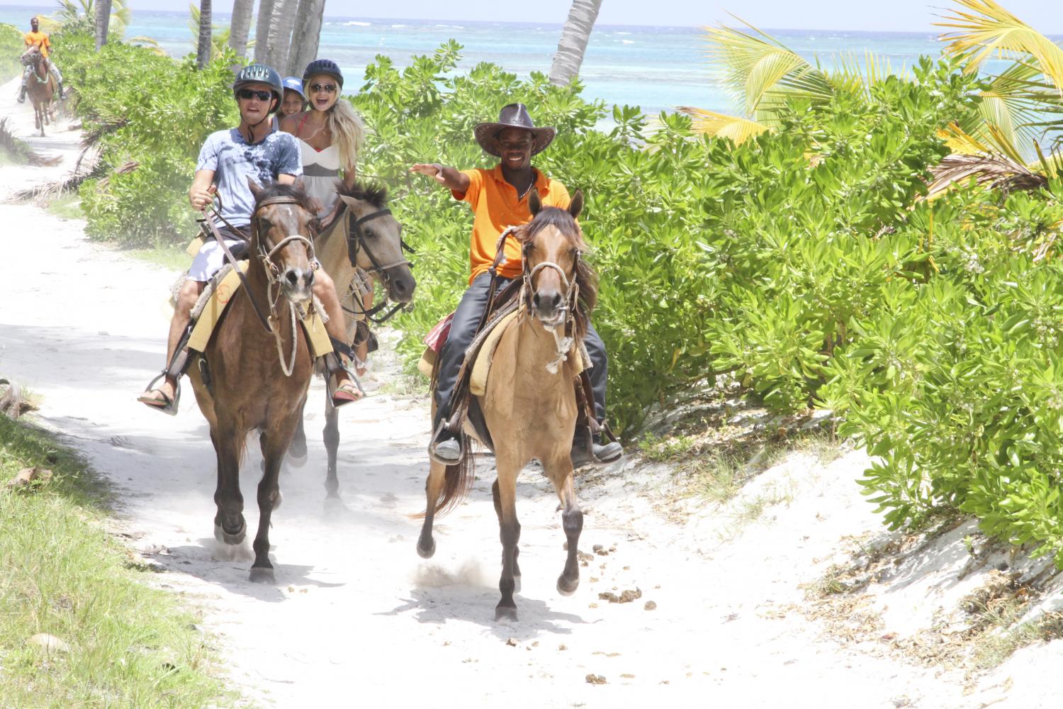 Cabalgata en la playa de Punta Cana - Duración: 2 horas - Imagen 3