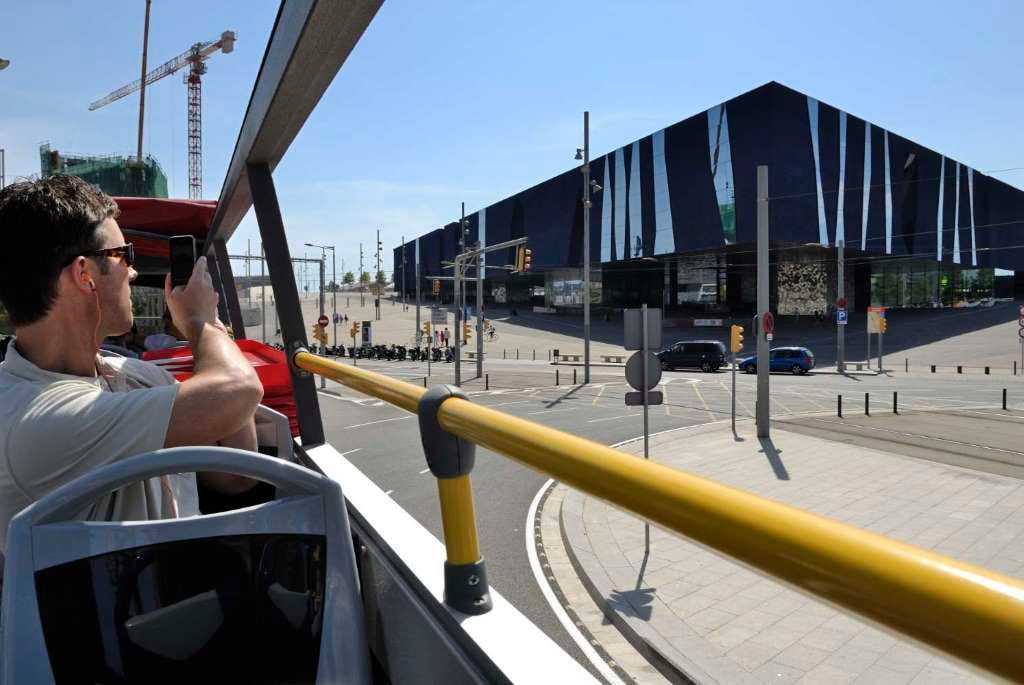 Hop On - Hop Off Barcelona City Tour y Museo FC Barcelona - Imagen 3