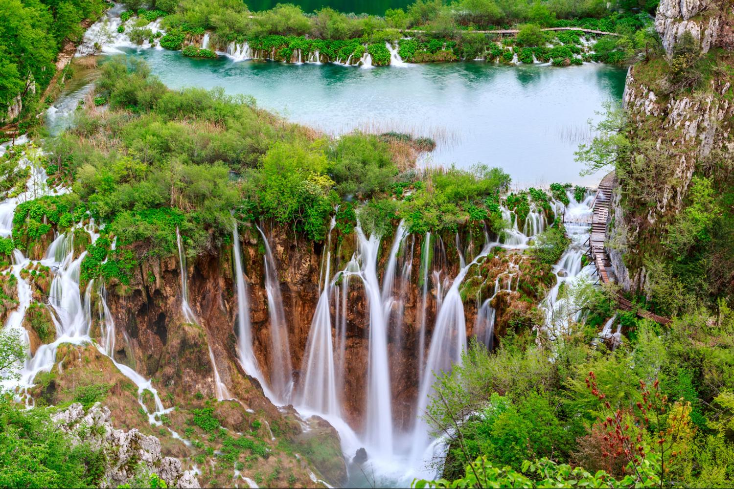 Traslado grupal de Split a Zagreb con parada en los lagos de Plitvice con entrada incluida - Imagen 3