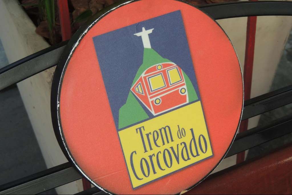 Visita al Corcovado con Cristo Redentor y parada en Maracana - Imagen 3