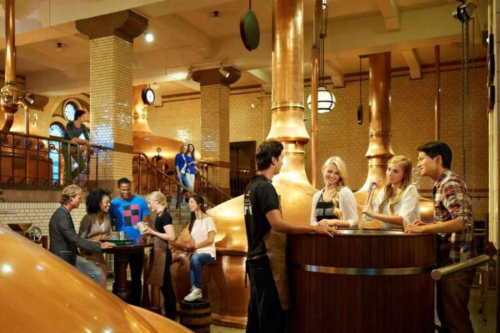 Heineken Experience y 1 hora de crucero por los canales - Imagen 4
