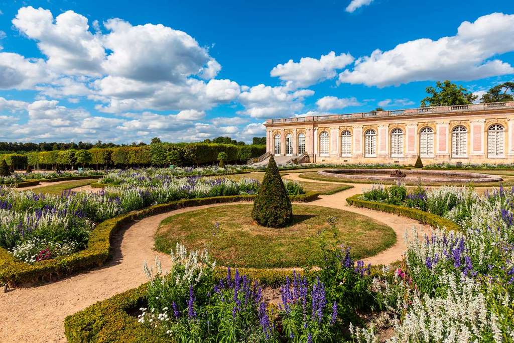 Tour extendido de Versalles: visita guiada al Palacio y tiempo libre para los Jardines y Queens Hamlet con acceso prioritario - Imagen 2