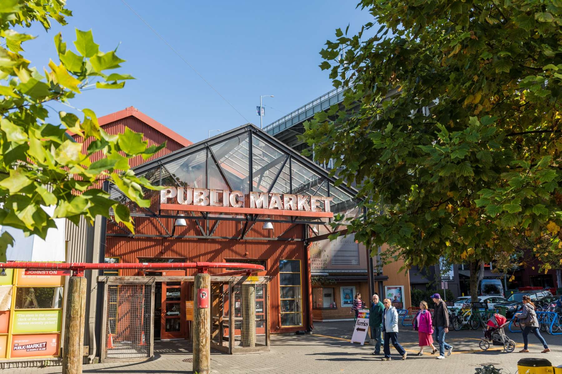 Vancouver Downtown Tour with Entry to Capilano Suspension Bridge Park - Imagen 3