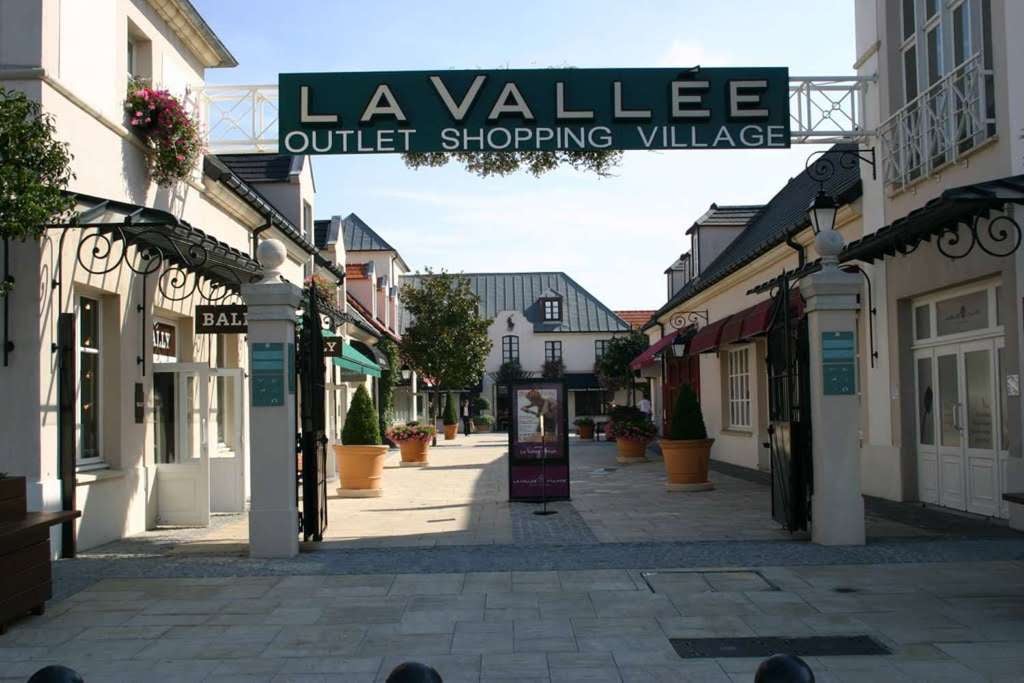 La Vallée Village Outlet Shopping - Imagen 4
