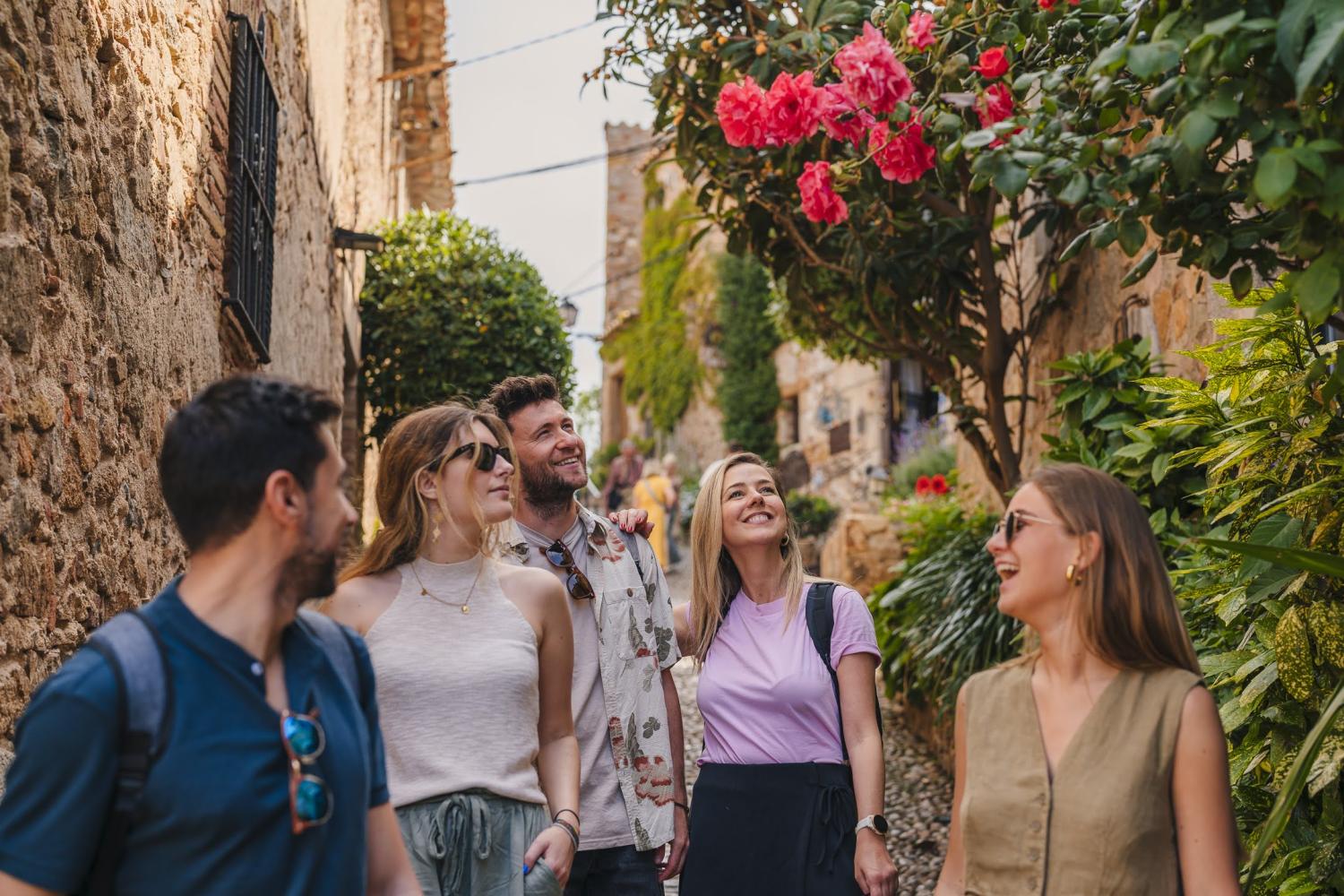 Privado Museo Dalí, Pueblo Medieval y Girona: Tour de día completo desde Barcelona - Imagen 1