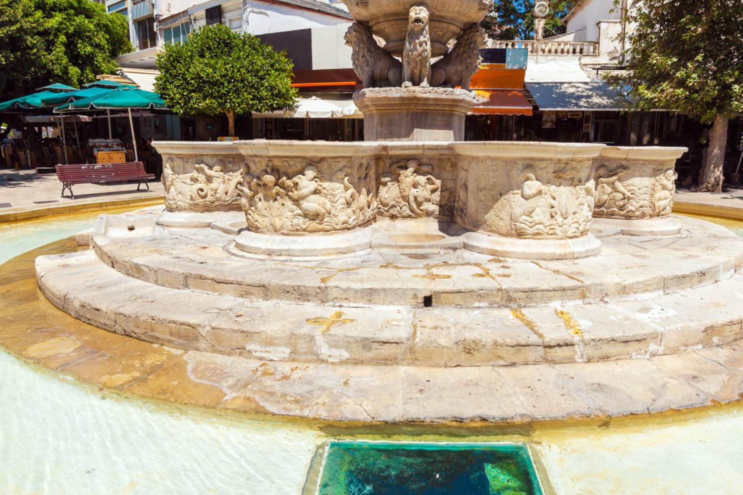 Palacio de Knossos: Entrada electrónica a la época minoica con audioguía y audioguía de la ciudad de Heraklion - Imagen 1