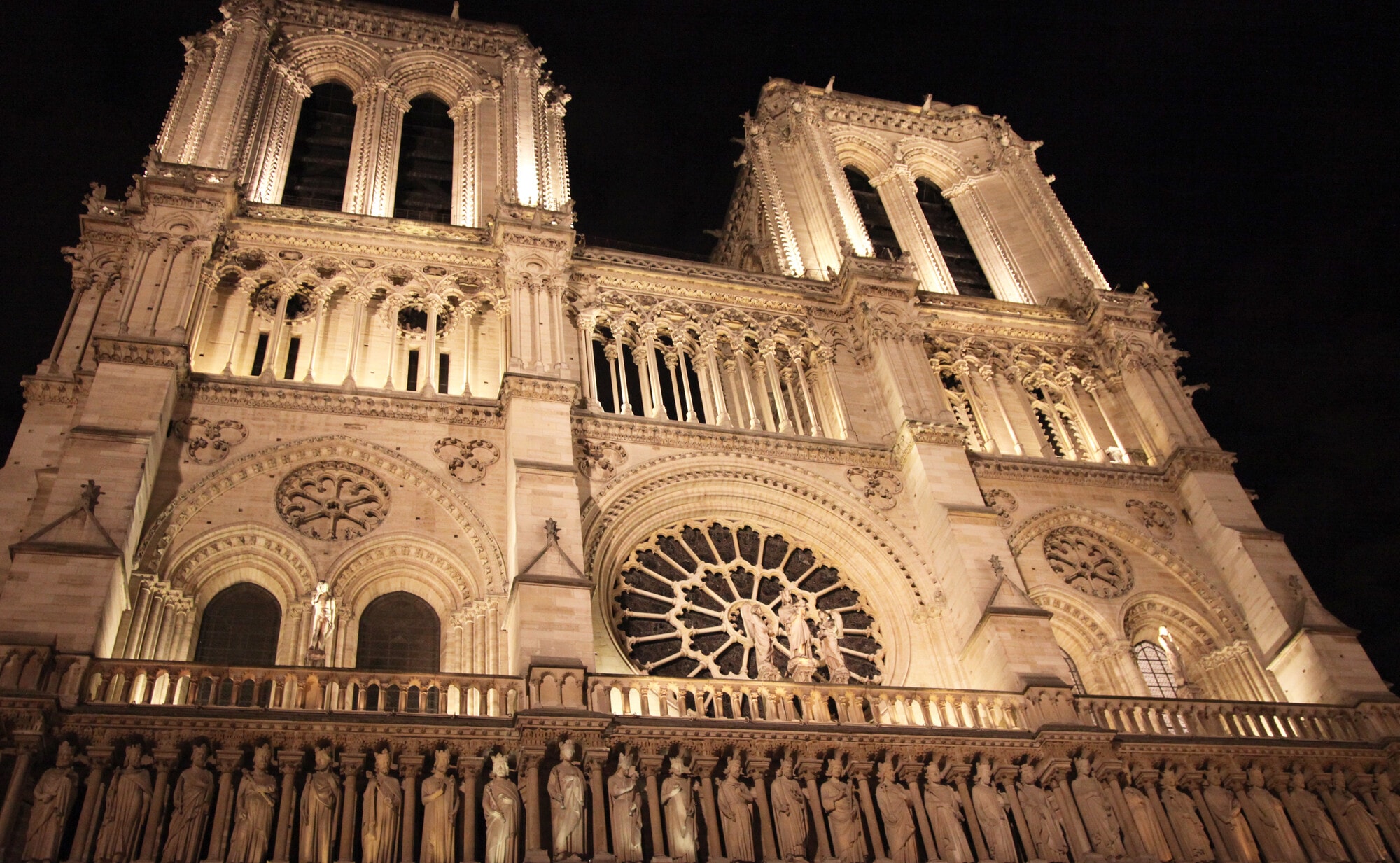 Fantasmas, Leyendas y Misterios: Tour Nocturno en París - Imagen 1