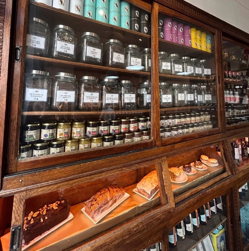 Brunch para 2 en Café Thibon - Bar notable de la ciudad - Imagen 1