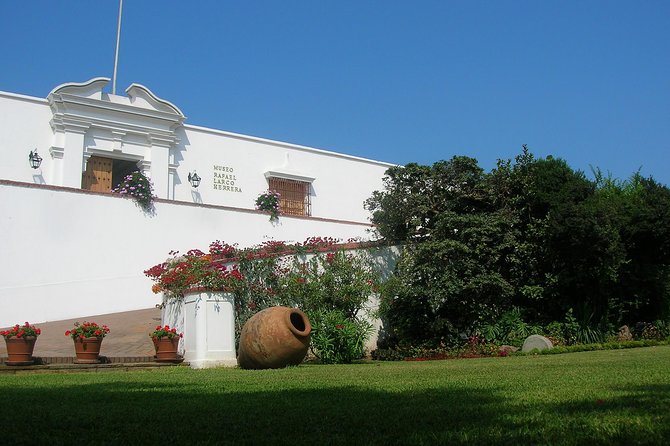 Noche: Museo Larco, pisco y Circuito Mágico - Imagen 1