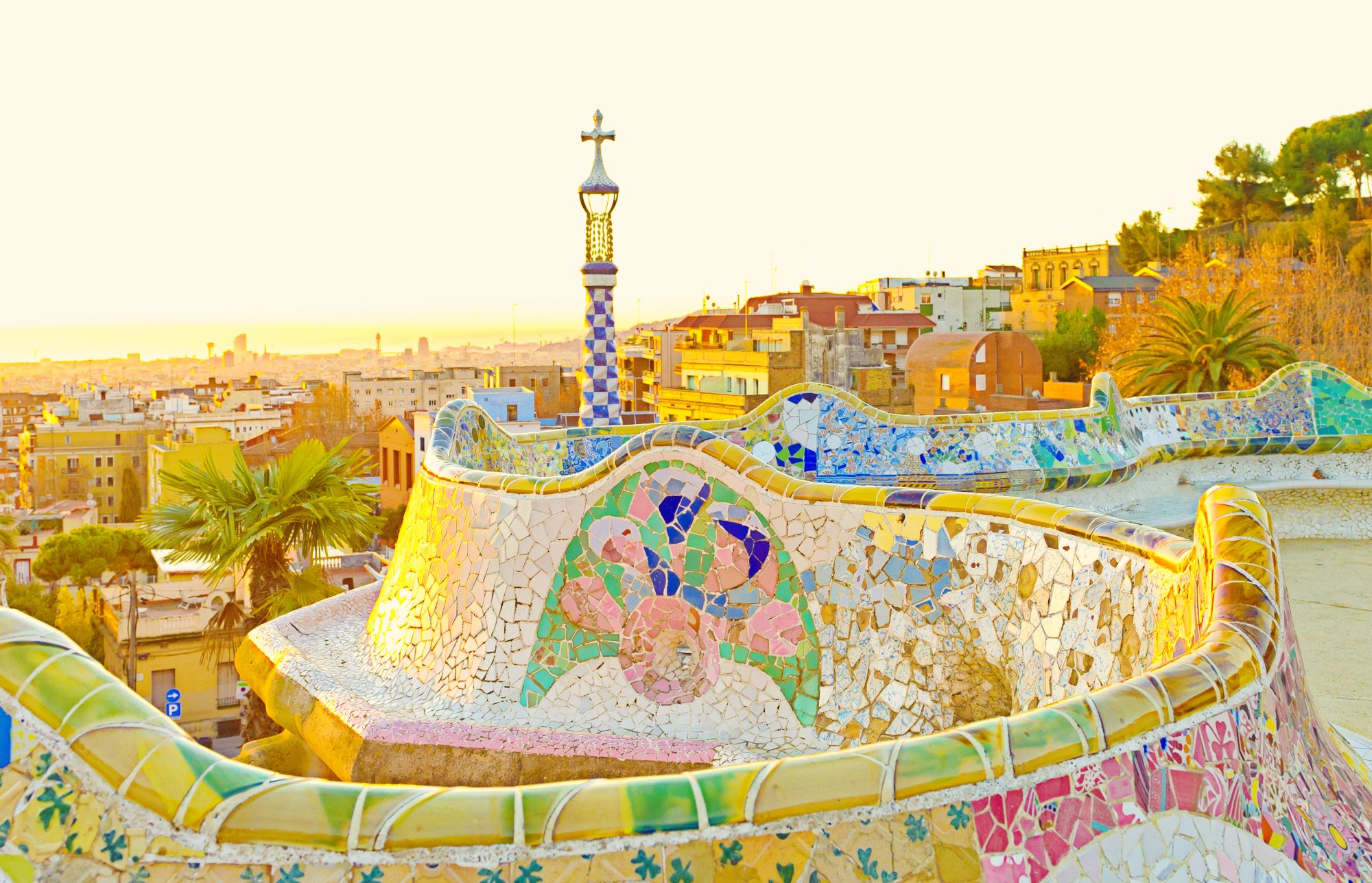 Visita guiada en inglés al Park Guell de Gaudí - Imagen 1