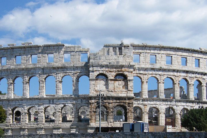 Entrada para el Anfiteatro Pula Arena - Imagen 1