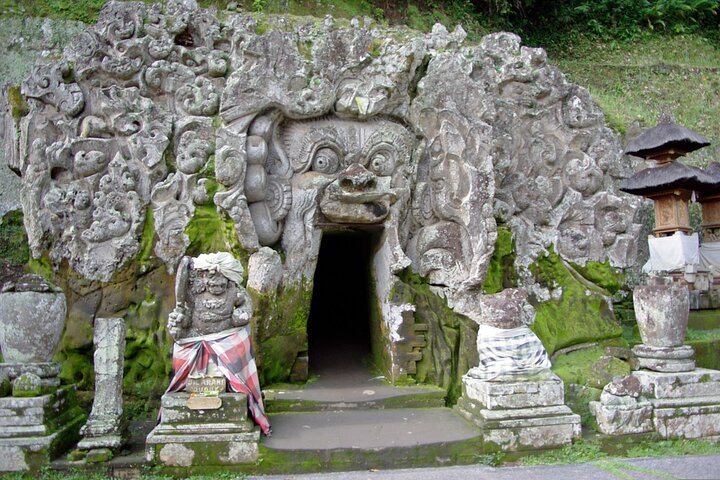 Excursión de día completo en grupo a Bali: una gran introducción - Imagen 1