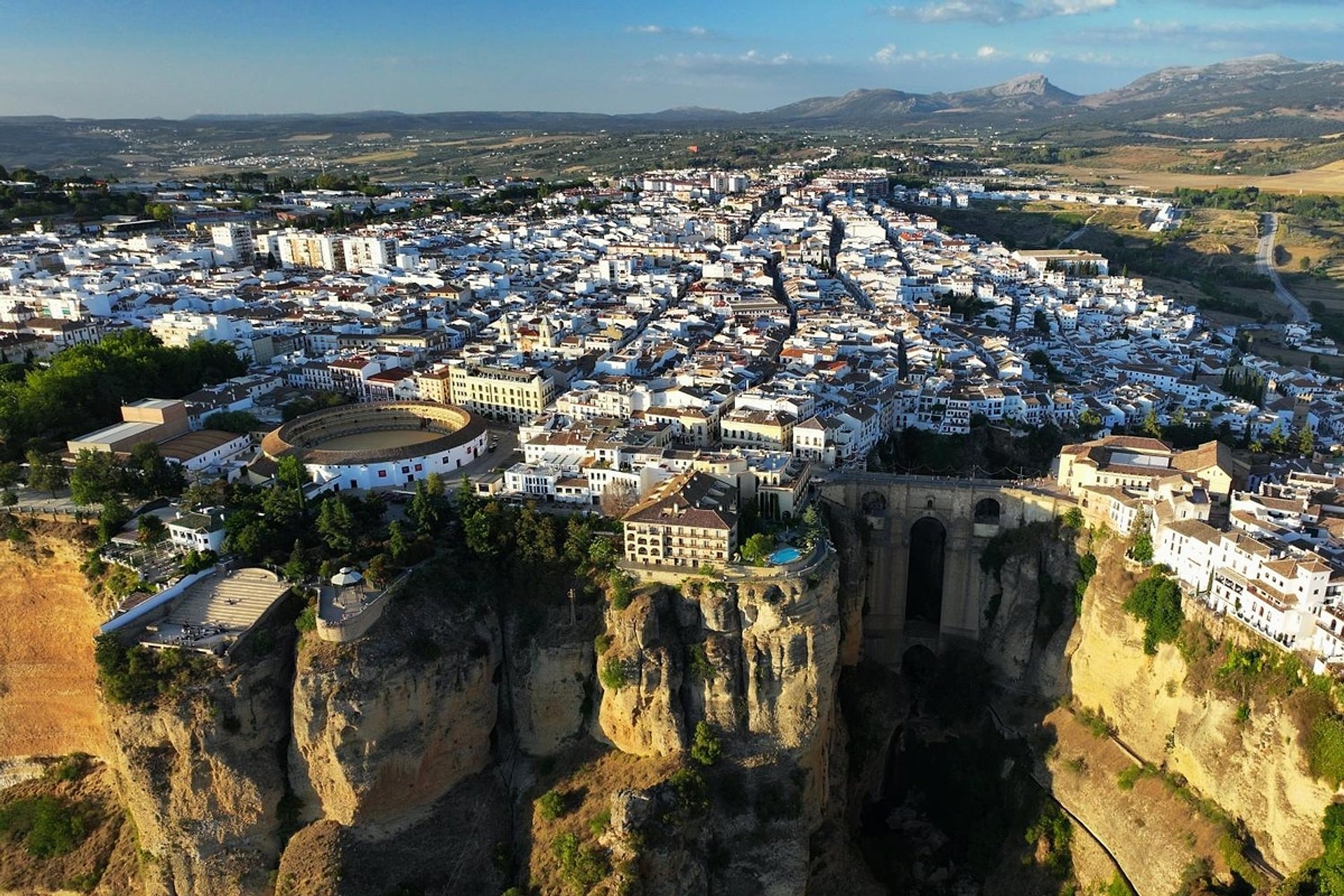 Ronda desde Málaga con transfer semiprivado - Imagen 1