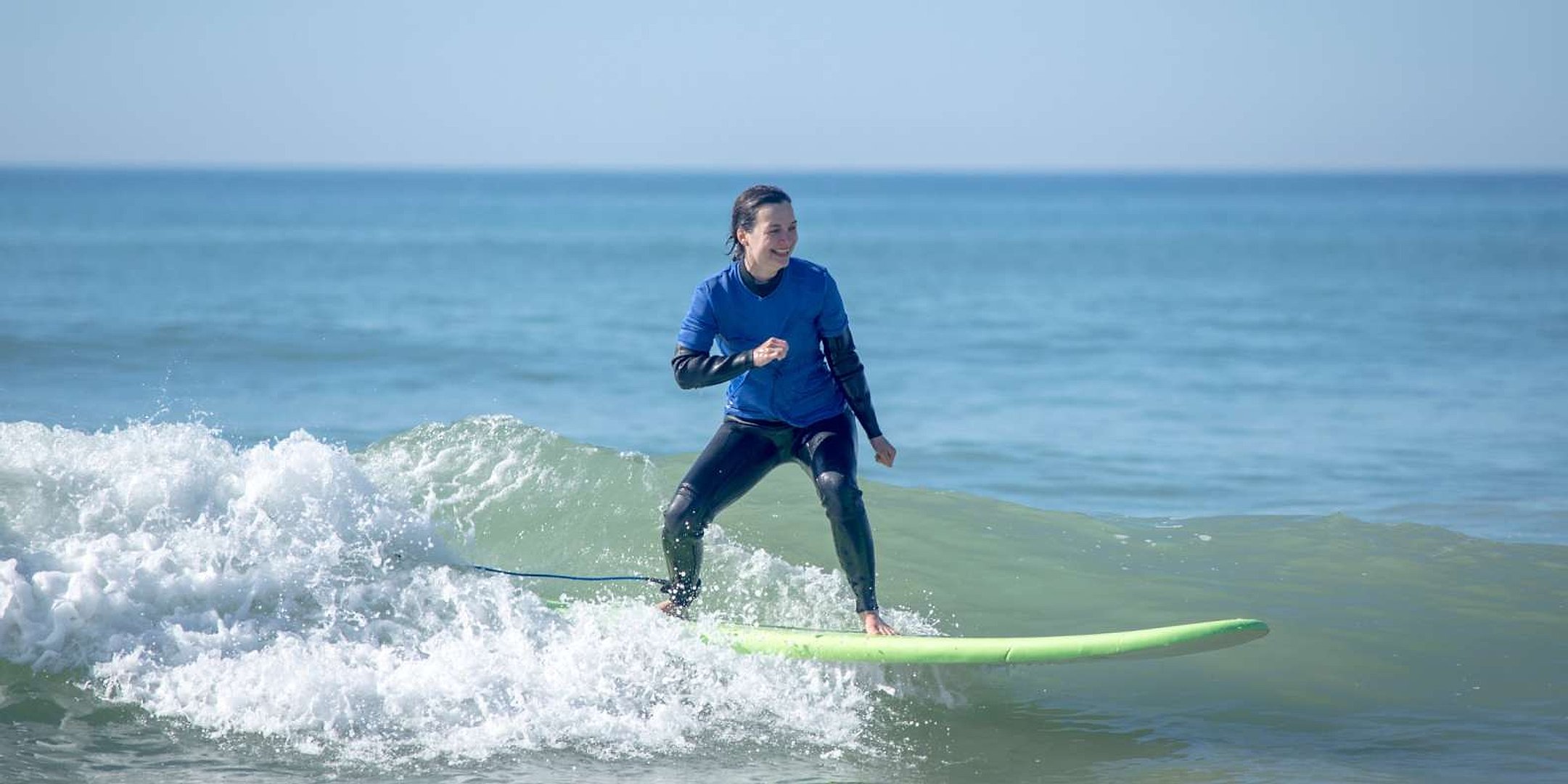 Clase de surf para principiantes y avanzados - Imagen 1