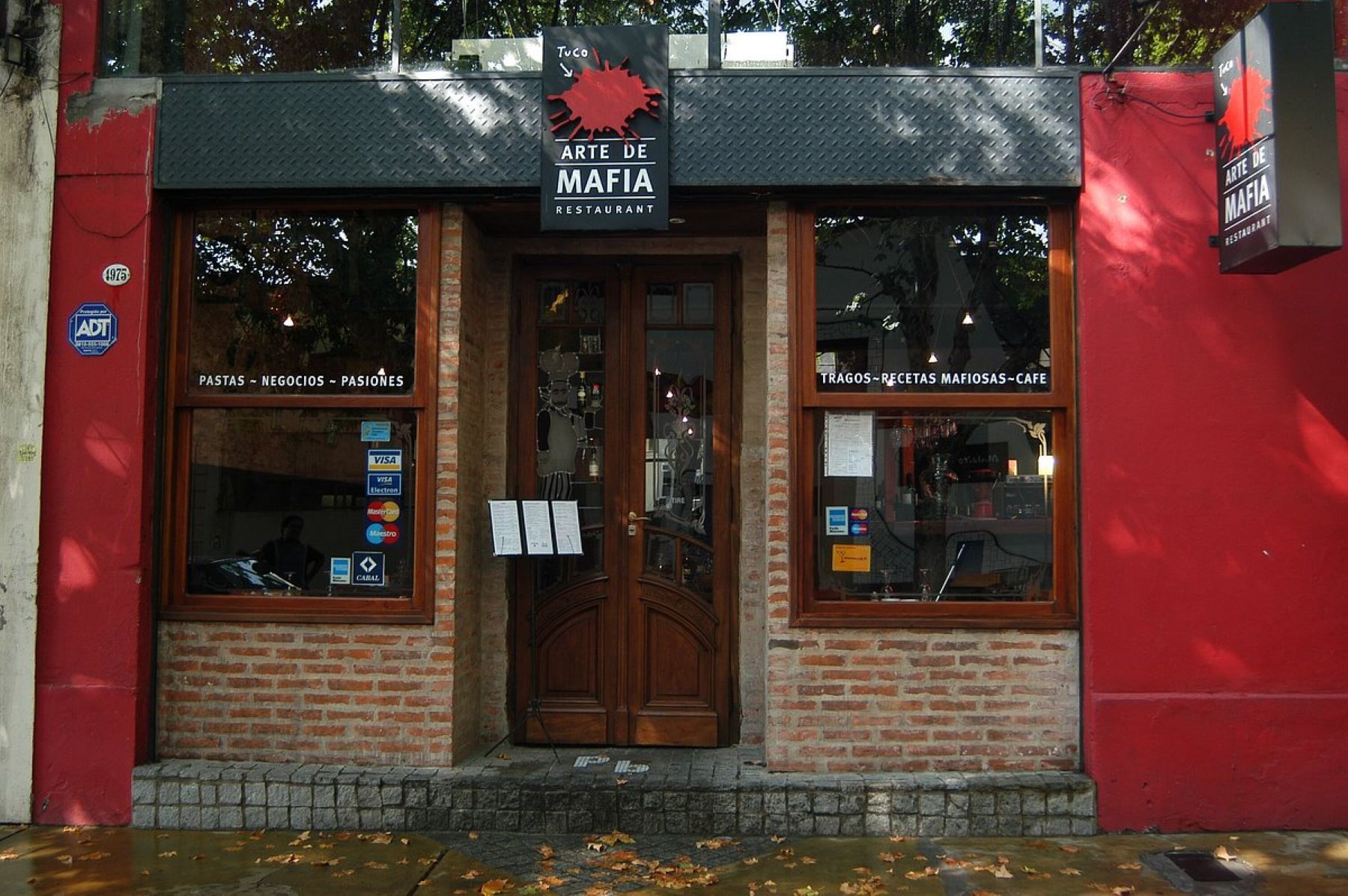 Cena en Arte de Mafia, Restaurant Temático Mafioso de Palermo - Imagen 1