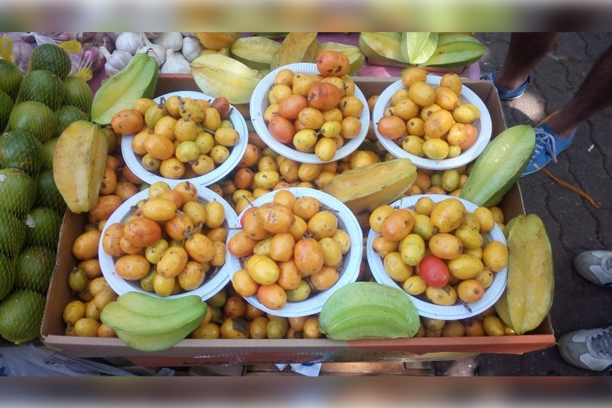 Degusta más de 15 frutas exóticas brasileñas en una visita guiada al mercado - Imagen 1
