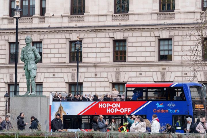 Recorrido en autobús turístico por Londres: billete de 24, 48 y 72 horas con London Eye y Madame Tussauds - Imagen 1