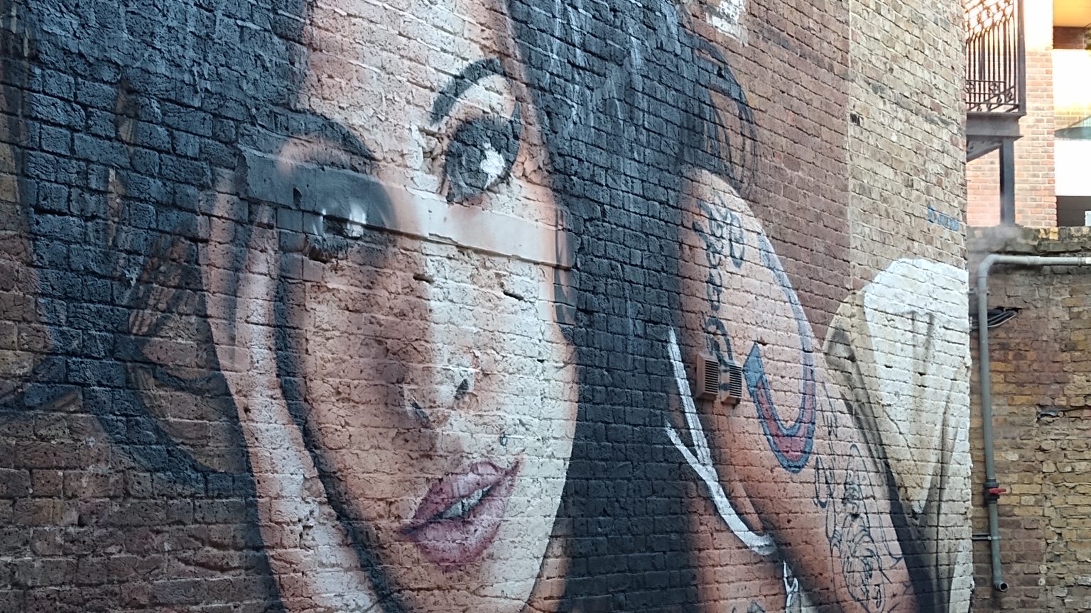 Recorrido a pie por el Rock n Roll London en Camden - Imagen 1