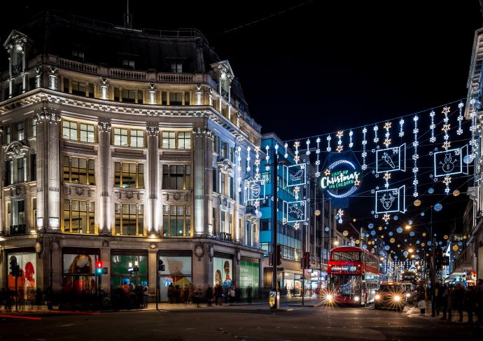 Recorrido musical con luces navideñas, comida y bebidas festivas - Imagen 1