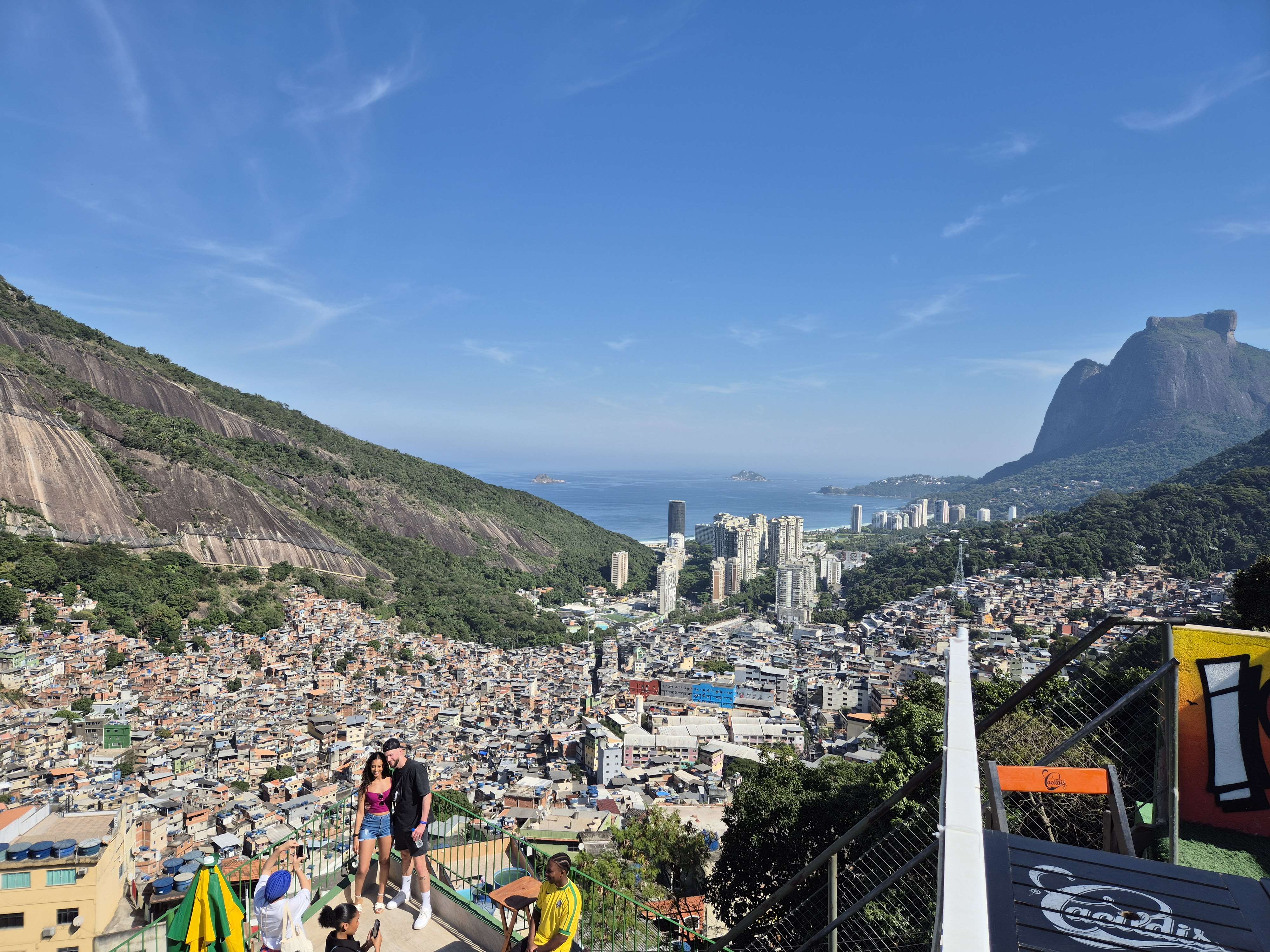 Tour en Jeep por Rocinha: un viaje al alma de la favela! - Imagen 1