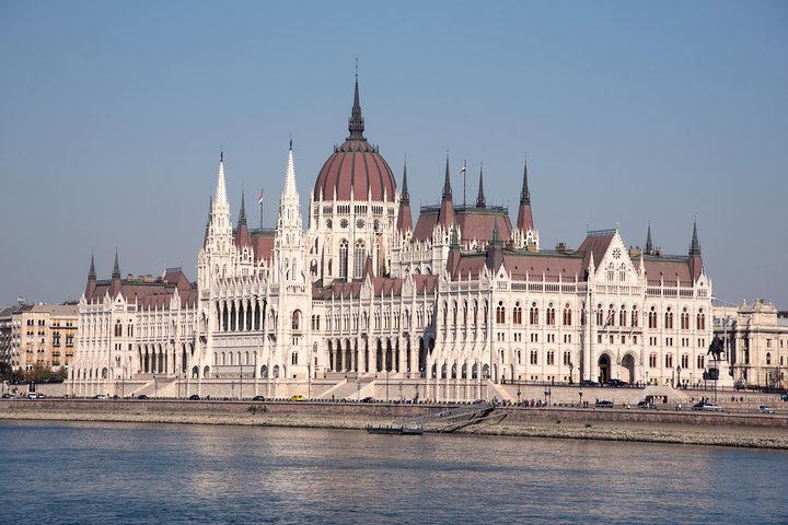 Budapest Grand City Tour with Parliament Visit - Imagen 1